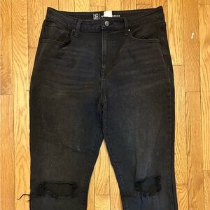 Women’s No Boundaries Black Ripped Boyfriend Jeans Size 15